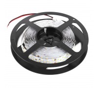 Светодиодная лента ЭРА 27W/m 252LED/m 2835SMD теплый белый 5M LS2835-27-252-24-33-3000К-triple-5m Б0043104